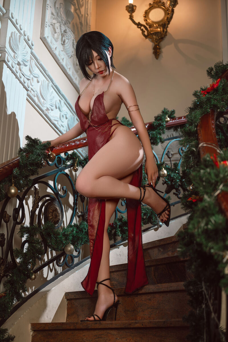Ảnh Coser Umeko J Cosplay Ada Wong dùng Butt plug dâm dục