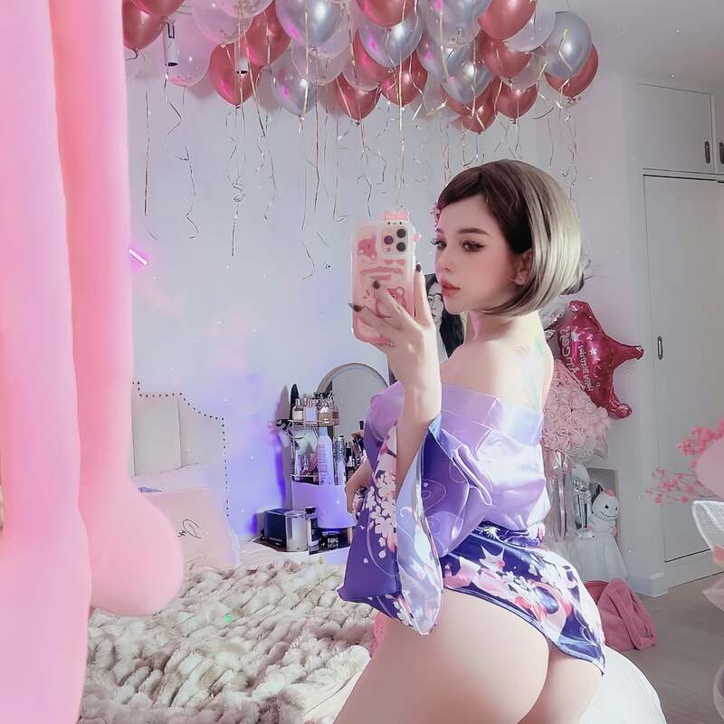 Ảnh gái Vú to Instagram Hồ Kim Liên